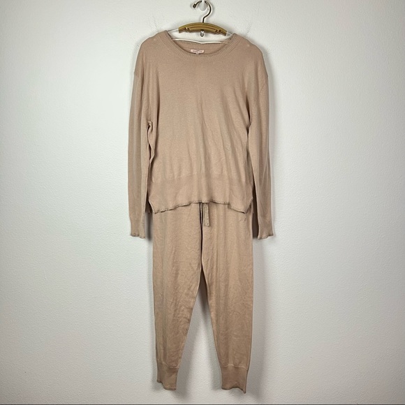 Morgan Lane Pajamas Charlee Hayley 2-Piece Set Size Medium Latte NWT - Picture 3 of 14